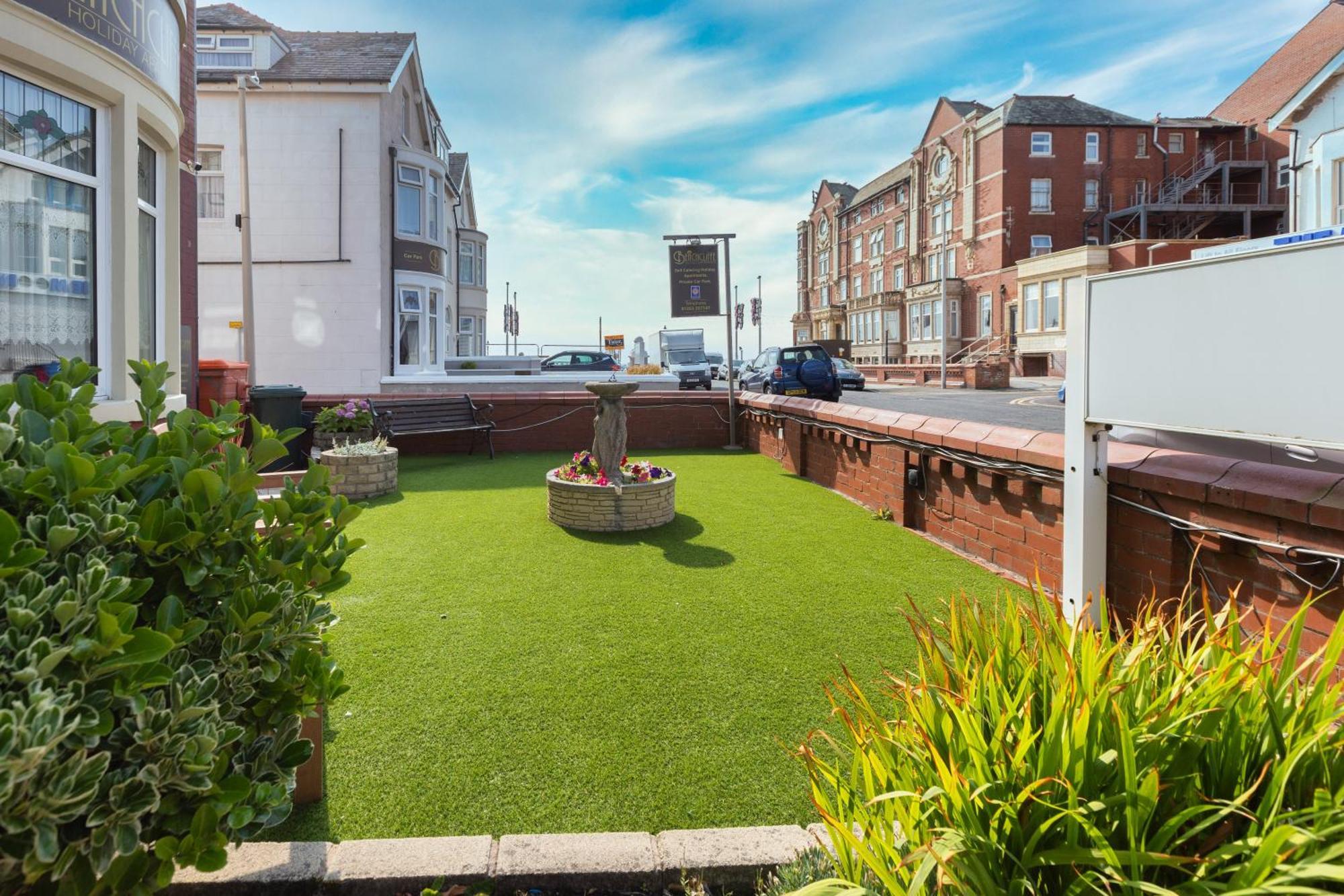 Beachcliffe Holiday Apartments Blackpool Ngoại thất bức ảnh